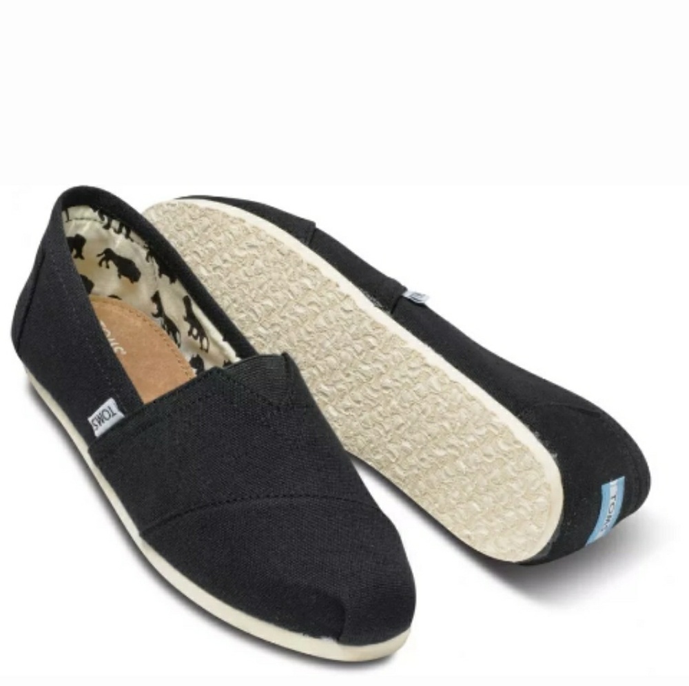 Shoes - Picture 2 of 4